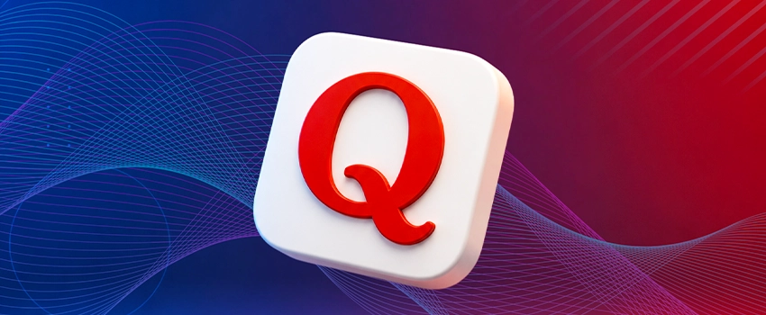 Digital marketer writing engaging Quora answers for traffic growth